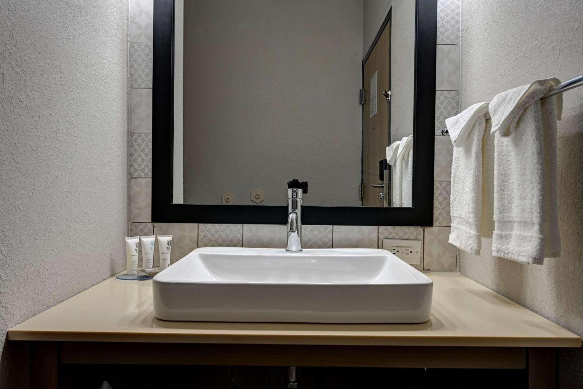 Country Inn & Suites By Radisson, Pierre, Sd Ngoại thất bức ảnh